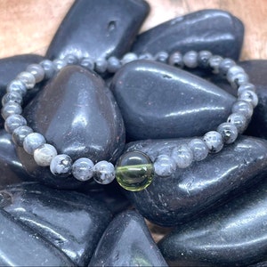Genuine Moldavite and 4mm Black Labradorite Beaded Bracelet