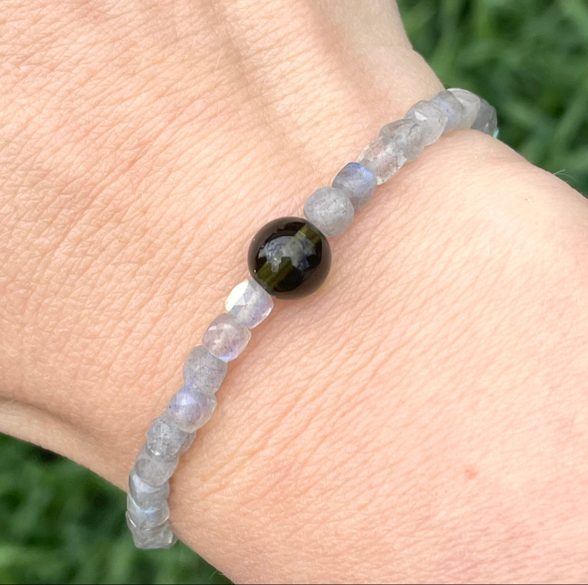 Genuine Moldavite and faceted cube Labradorite Beaded Bracelet