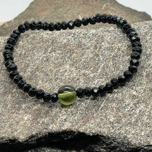 Genuine Moldavite and Faceted Black Agate Beaded Bracelet