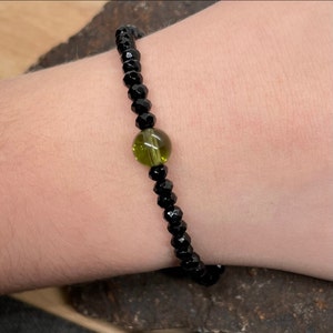 Genuine Moldavite and Faceted Black Agate Beaded Bracelet